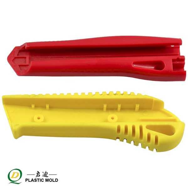 Plastic shell of art cutter